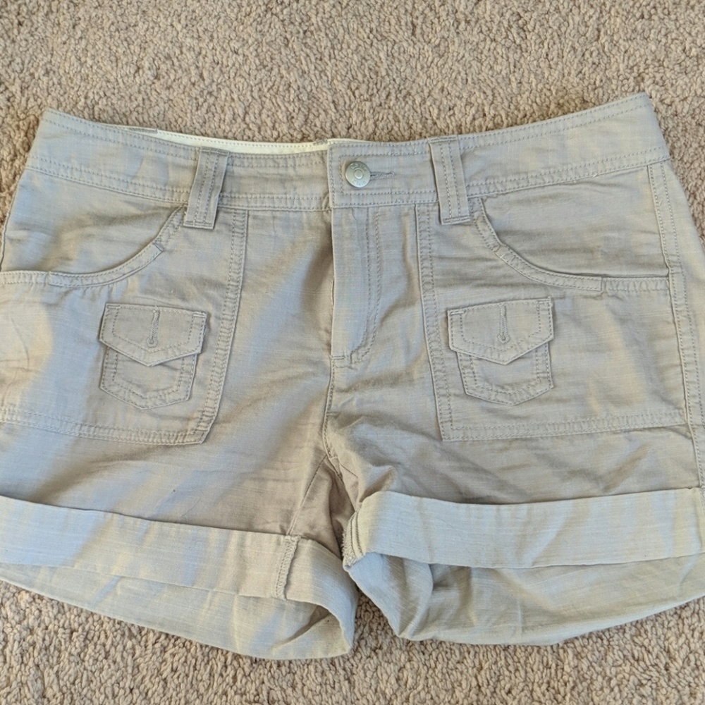 CK gray shorts